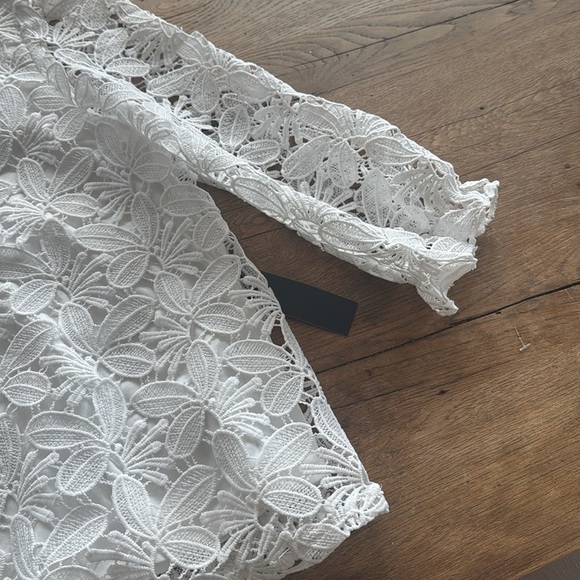 Alice Blue Long Sleeve Lace Top - Picture 2 of 7